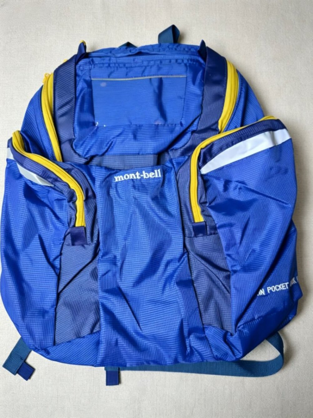 Mont-bell Twin Pocket 20L Backpack Lightweight Outdoor Daypack